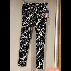 Threads 4 Thoughts Athletic Leggings NWT